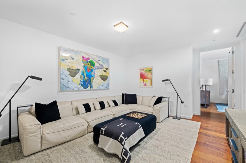 1 West End Avenue 23A
