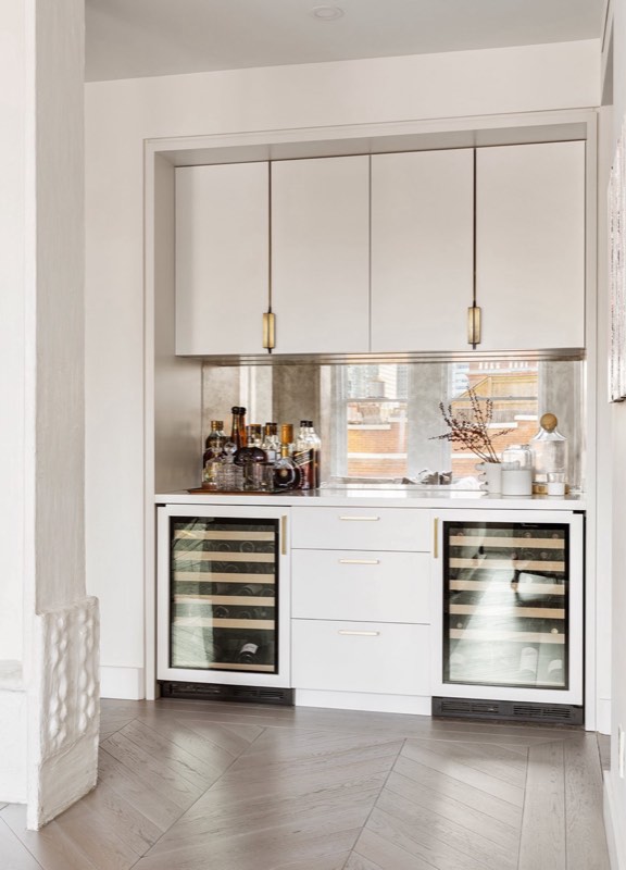 wet bar / wine refrigerators