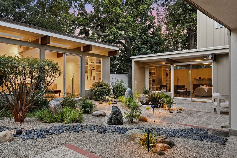 Zen garden and pool house at 1024 Armada Drive, Pasadena — photo 8 of 9