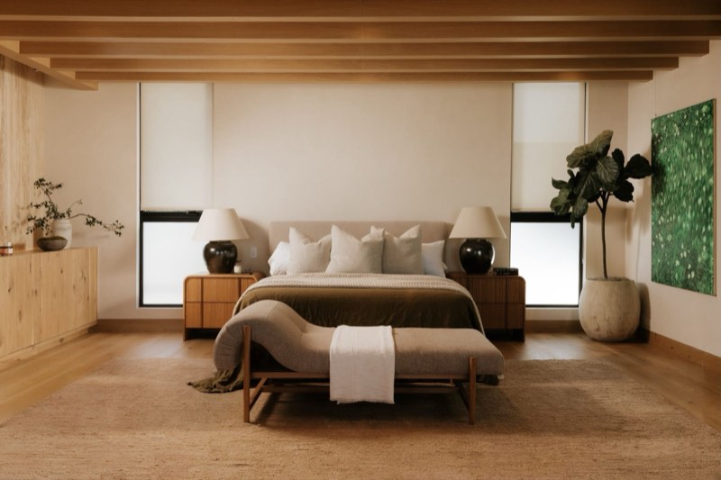 1307 North Doheny Drive
