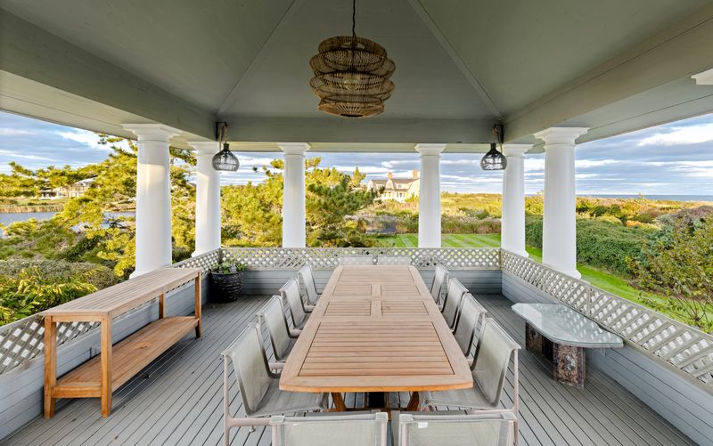 Covered dining terrace at 137 Murray Lane, Southampton Village — photo 8 of 10