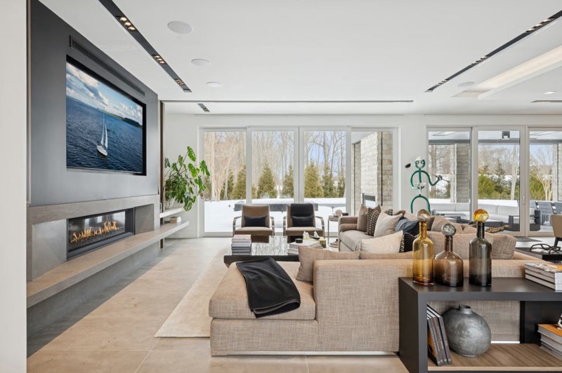 14 Fairway Court