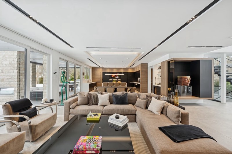 14 Fairway Court