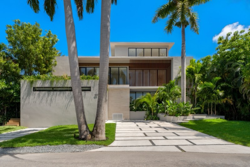 Front of the new Kubik residence at 165 Hampton Lane, Key Biscayne