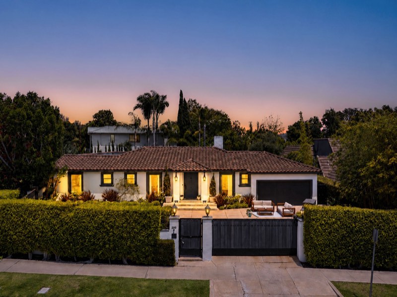 twilight front at 200 S Westgate Avenue