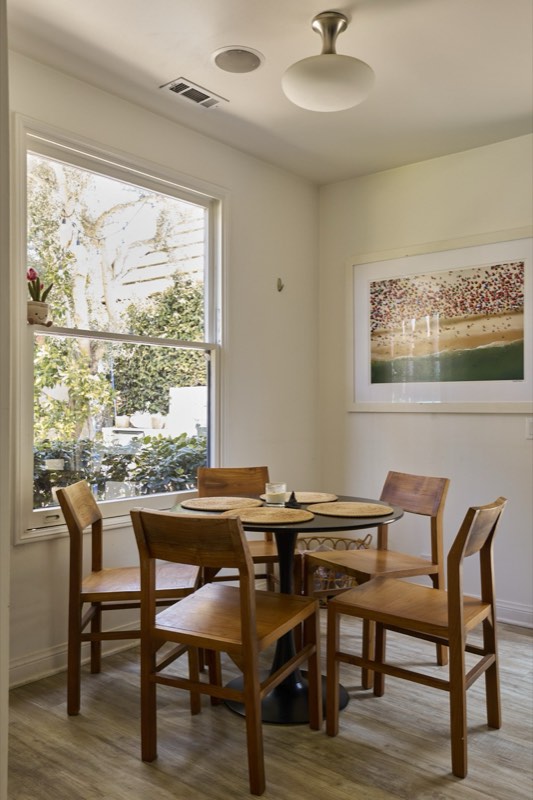 breakfast nook at 200 S Westgate Avenue