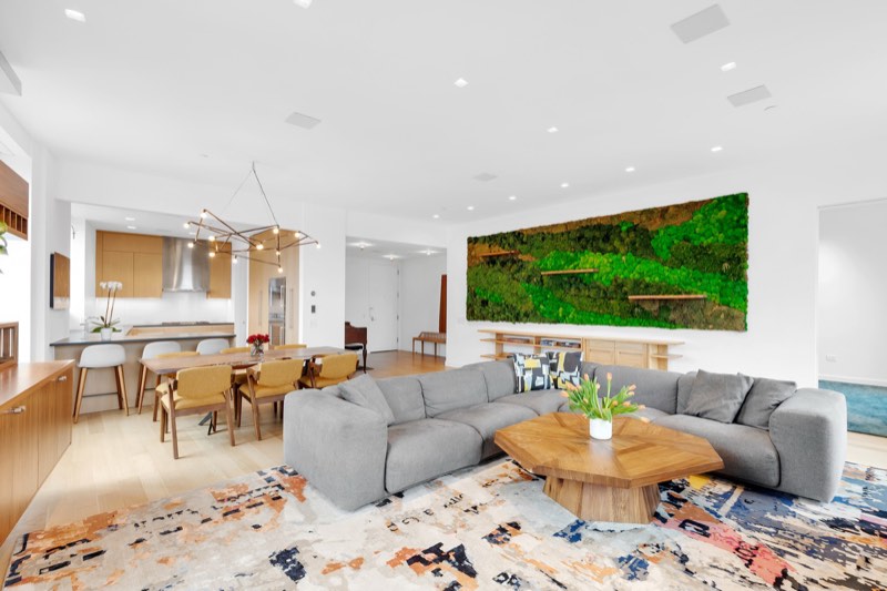 room at 21 East 12th Street 19B