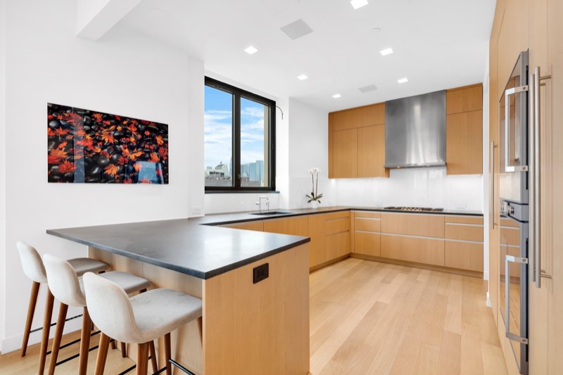 detail at 21 East 12th Street 19B