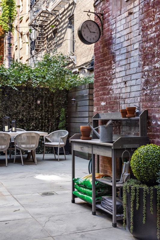 rear garden at 25 East 94th Street