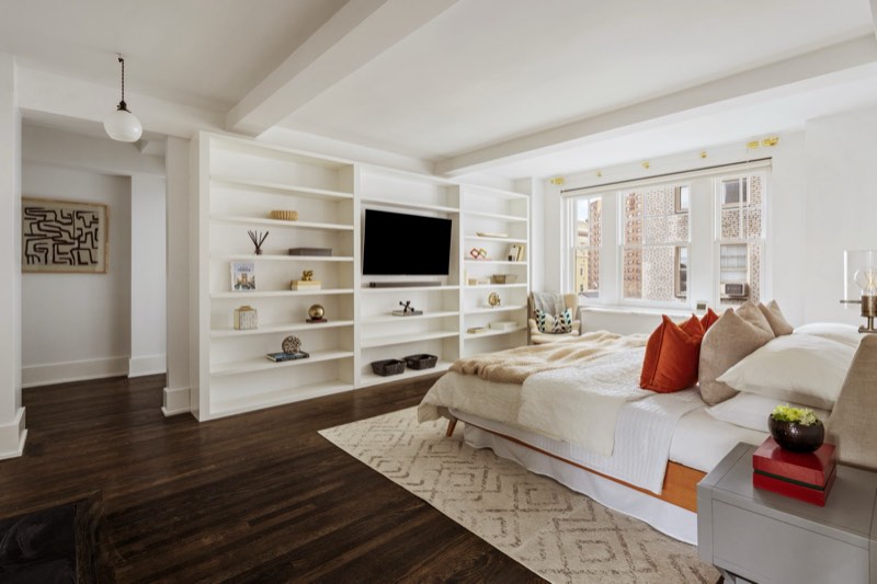 primary bedroom, built-in bookcases, corner windows