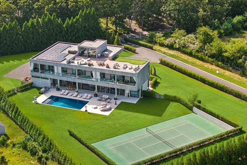 Aerial of the modern estate at 392 Seven Ponds Towd Road, Water Mill