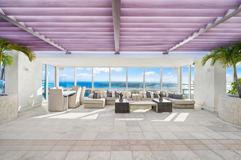 rooftop lounge at ICON South Beach PH-1