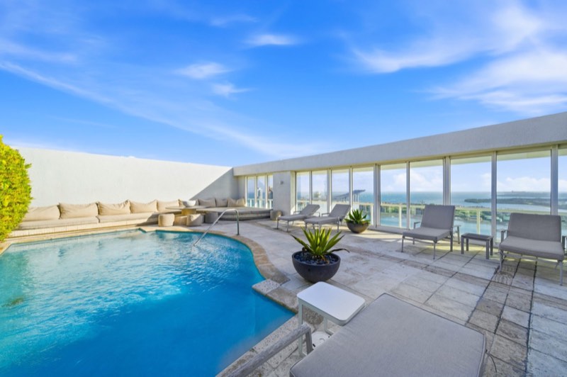 day rooftop pool at ICON South Beach PH-1