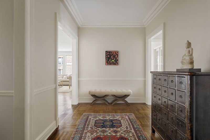 Entrance gallery at 876 Park Avenue 9N, Upper East Side — photo 6 of 12